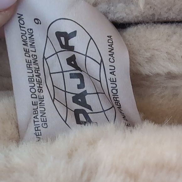 New condition Pajar boots with Genuine Shearling lining, size 8.5-9, tan - Picture 9 of 9